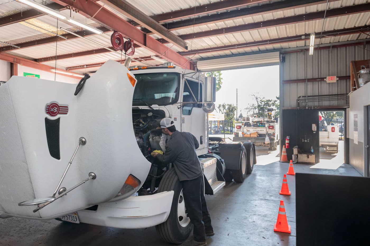 Full-Service Semi Trailer Repair